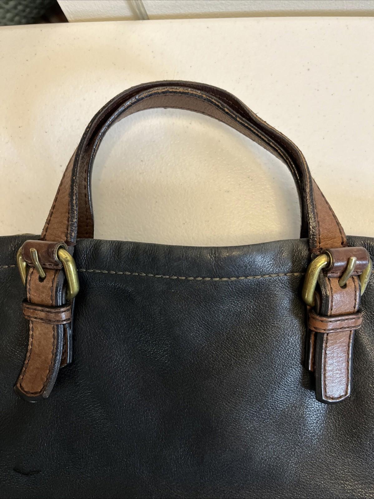 Fossil Explorer Black Leather Foldover Large Shoulder Bag Tote Purse VTG Flaw