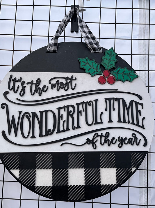 18 inch Round Wood Christmas Sign